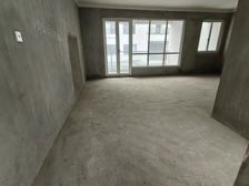 同里湖畔联排中间户毛坯满五年带院子四代同堂交通方便