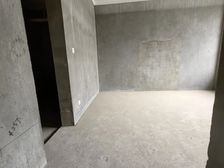 清水毛坯 边户 湖景房 带院子 随时方便看