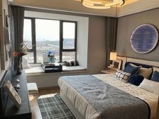 金地九峯境9千出头的精装准现房,工对面带中央空调交付