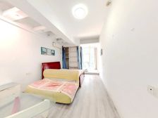 中山,十九,新华都楼上,南楼朝南,装修没价值