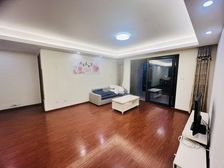 五年内次新小区,119平3室,南北通透户型,报409万,精装