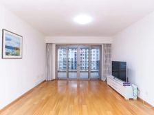 新加坡老业主变现诚意出售带车位大阳台三房可看房