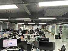 穗丰大厦480方新装修采光好66元 实用率高 随时看房