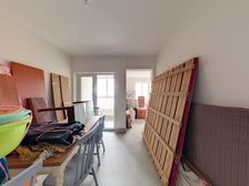 此房一手动迁,电梯高楼层,毛坯方便装修