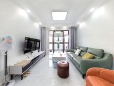 自住精装修+位置佳采光好+诚心出售+价格可谈。