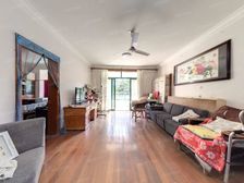 满五年,急售急售沿河景观位!户型方正,采光通风好