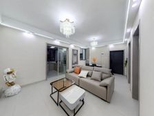 全天太阳 地铁300米 精装修三房 有菜市场