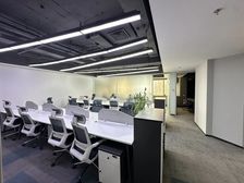 金隅嘉华大厦 出售460平 正对电梯厅 大门头 三面采光