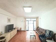 房东置换急售!2室,1楼带院子,阳光好,地下有一室,不潮湿