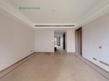 精装修入住 南昌市繁华地段 户型方正通透大四房 楼下