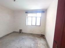 ,北蔡南新三房一厅,楼梯3楼,诚心出售,随时看房