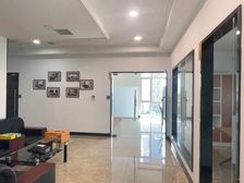 东部新城,仙峰环合中心227平,东南,精装修,全套家具