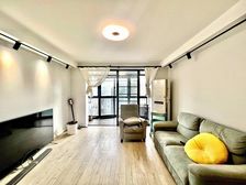 浦发绿城 3室2厅2卫 精装修 550万元