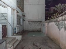 香山,带20平天井,双南满五,有钥匙,一梯二户,近地铁三轨。