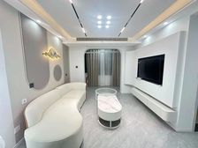 新上!怒降一百 河景房 接受8个月置换,价格可大刀 送车位