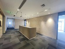 望京商圈浦项中心1000平正对电梯高层 拎包入住 有家具精装