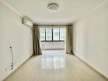 徐汇康健(师大 )2楼,一房一厅。看房有钥匙