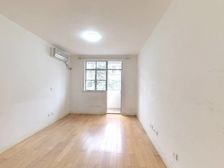 电梯房,内环内,地铁口,双南带阳台,看房随时,满五税少。