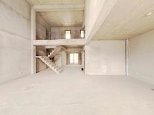 带大露台 私密空间 鸟瞰西山 五居室 园林绿化 诚售