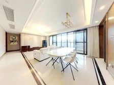 仁恒滨河湾三期 4室2厅 东