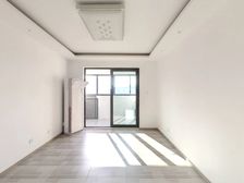 地铁口,15年小区停车方便,高区景观房。