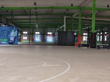东五环 体育馆 羽毛球馆出租 挑高高 随时看房 交通方便