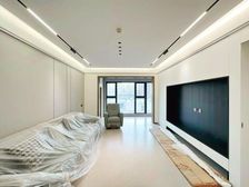 急售以旧换新万达旁 改善天花板 昆仑望岳 143平精装3室