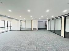 同安CBD精装302平 4隔间 挑高5米8,公摊小条款好谈