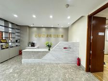 大会议室丨大前台丨 万达东创400平 电梯口 隔断多办公室