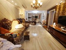 保利东湾精装四房,楼层好视野好,房东诚心出售