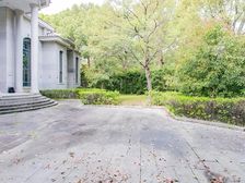 上海紫园 3室2厅6卫 毛坯 4900万元