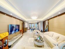 恒大悦龙台 送车位180平四房满二年无贷款业主诚心出