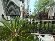 绿地商业圈 三轨交汇处 满5V1 70平米大花园 随时看房