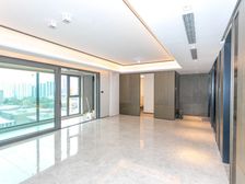 中粮品质丨瑞虹打造丨临平核心丨传世豪宅丨出则繁华丨入则宁静