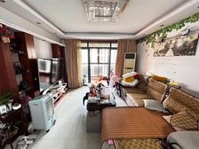 8号线江月路站,世博家园四街坊,南北三房看房方便