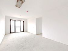 吾悦首府清漪苑 3室2厅2卫 毛坯 134万元