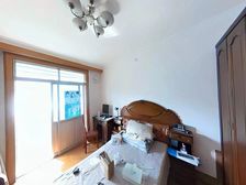 买一层再送你一层 空中复试六复七 地铁口 房东急去名 随时看