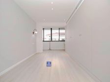 梅陇三村准电梯房,新出精装,南北全明两房,售后公房,满五年