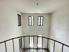 罗福宫联排别墅地铁口 可拓展面积大 前后有院子 欢迎看房