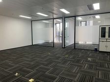 东旭国际中心-临近四环-环境静谧-中心商务区-精装修带家具