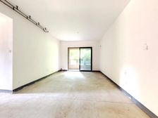 约克郡品质,近商圈、双轻轨(200米)、双露台、。