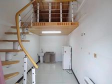 交道口府學胡同,两证齐全,随时交易,精装复式,有钥匙看房随时