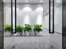 物业直租新华国际广场700平米980工位可加多套出租请