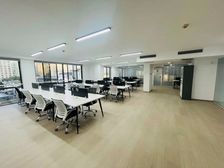 中关村苏州街 长远天地240平精装办公区 双面采光