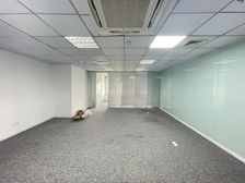 市中心 三阳地铁口 财富大厦86平 精装修 格局开阔 采光好