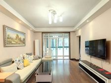 内环边,03年品质小区,板式三房,业主已买好郊区别墅,着急出