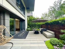 西三环【叠拼别墅户户带花园】出门就是千亩生态公园,临河而居