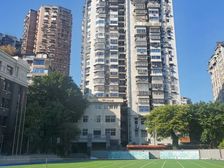 仁和街指彪房精装大三室 明牌家具家电租金可达6000以上