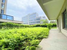 19年次新房!大花园!五房户型!层高3米4!南北通透