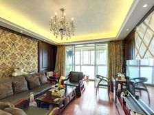 房子南北直通通风好,大两房,厨房卫生间有窗户全明